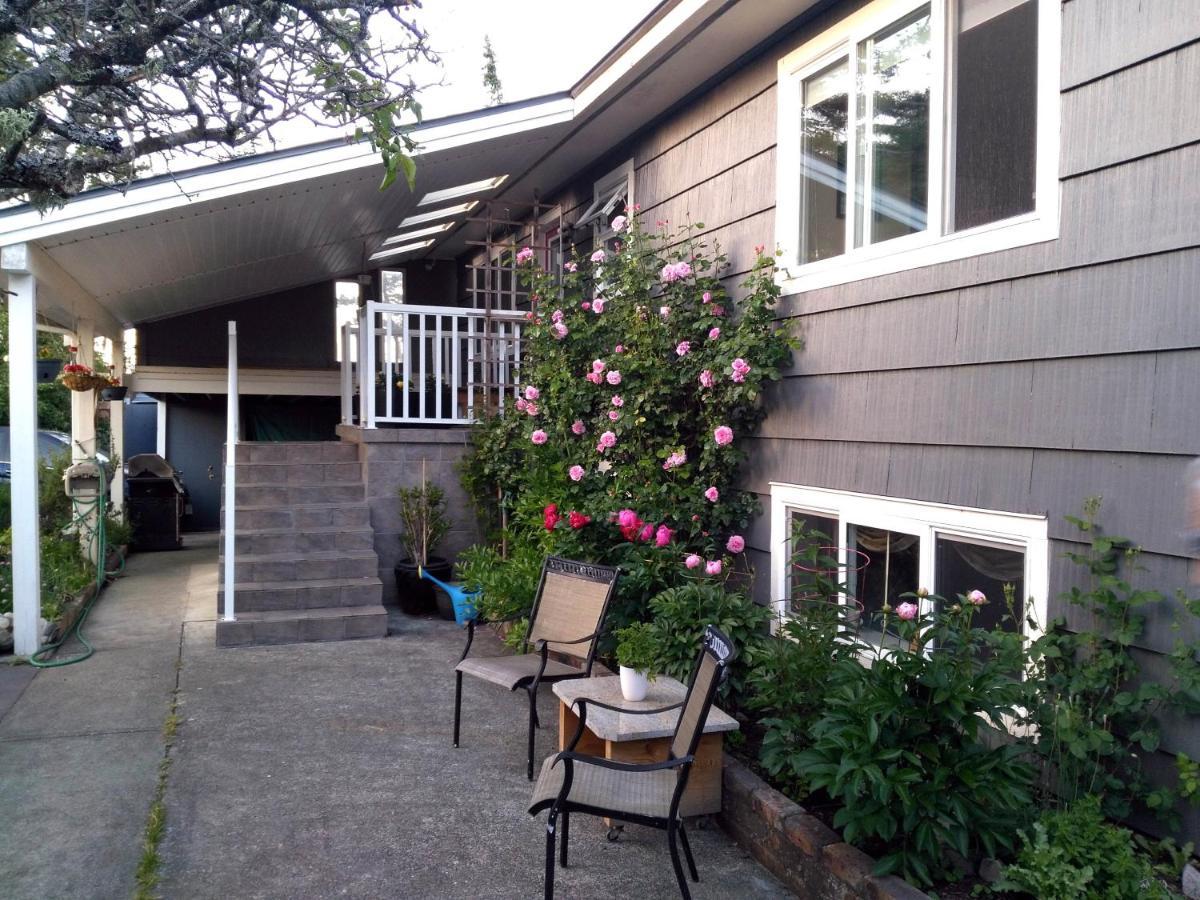Oceanfront Paradise Comox Kültér fotó